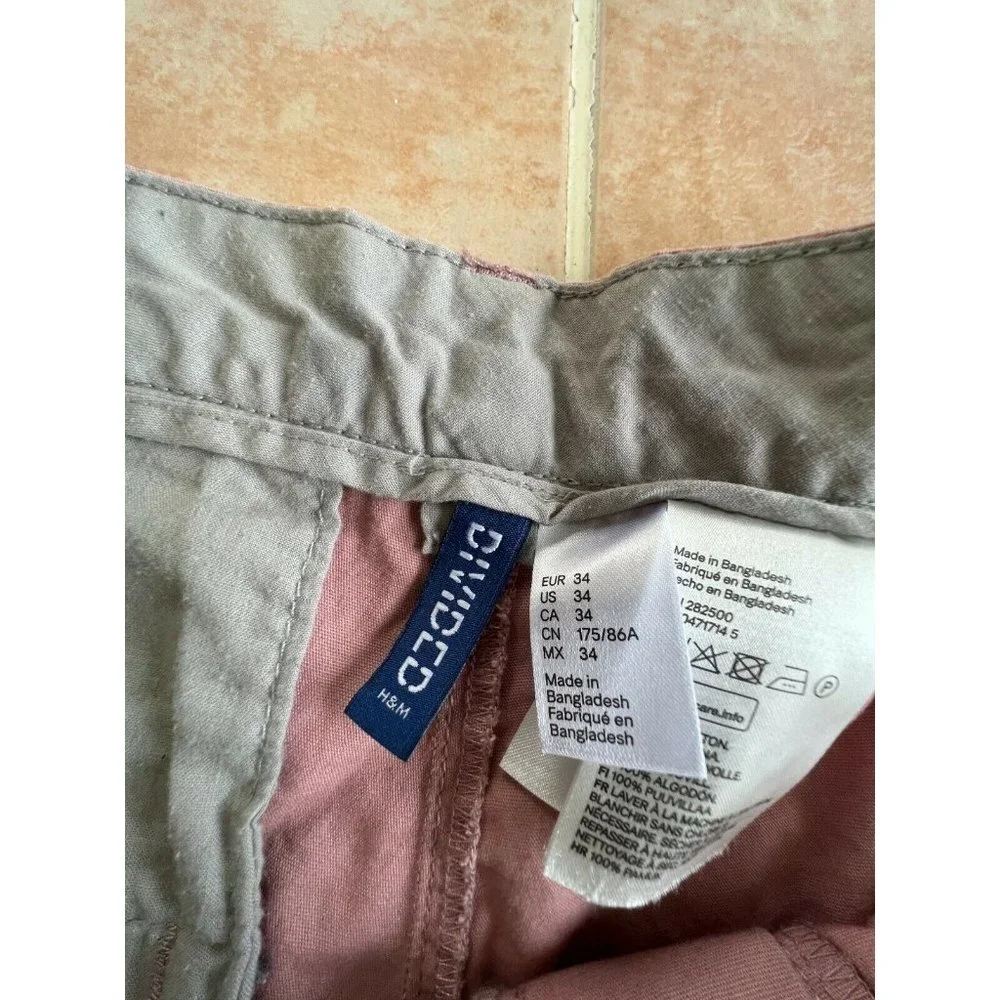 H&M Divided  Shorts Flat Front Dusty Pink Chinos Men Size‎ 34